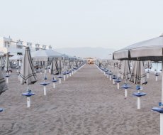 Spiaggia del Poetto. Stabilimento balneare al Poetto, Cagliari