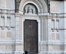 Porta Magna della Basilica di San Petronio. Il portale centrale di San Petronio