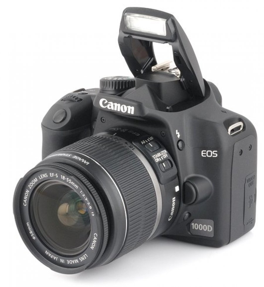 Fotocamera Reflex Canon Eos 1000D + Obiettivi