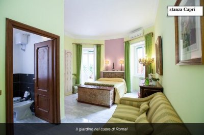 Camera Capri matrimoniale / tripla con la colazione inclusa €80 /€ 100