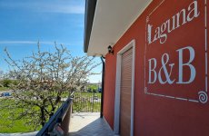 Visit Laguna b&b's page in Portegrandi