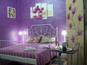ROMATIC - Purple Room