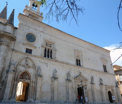 Casa Santa Dell Annunziata Di Sulmona