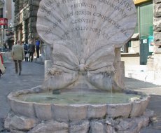 Fontana delle Api. Fontana Bernini