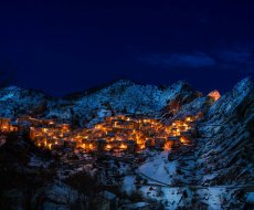 Castelmezzano. Panorama notturno invernale