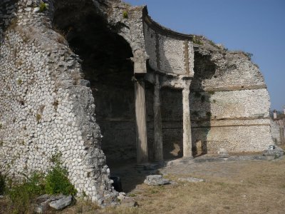 Santuario della Fortuna Primigenia e Tombe
