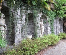 Parco di Villa Coronini Cronberg. Le statue di Orazio Marinali nel Parco Coronini, Gorizia