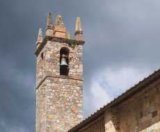 Chiesa di Santa Maria Assunta. Il campanile della chiesa di Santa Maria a Monteriggioni