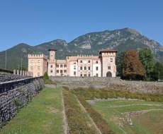 Castello Ceconi. Castello a Pielungo