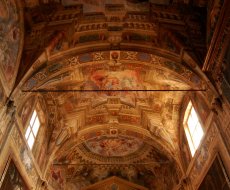 Basilica di Santa Maria di Valvendra. Gli affreschi sul soffitto della basilica