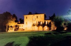 Visitez la page de Villa dei priori dans Monsampolo del Tronto