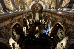 Arte e mistero si fondono nella seicentesca cappella del centro antico di Napoli