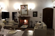 Visit B&b villa loriana's page in Milo